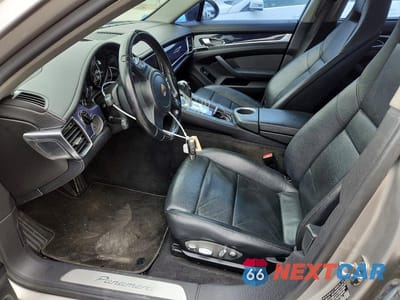 Zdjęcie 7 z 12 samochodu: 2012 PORSCHE PANAMERA 2 VIN:WP0AA2A79CL017651 - miniatura