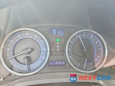 Zdjęcie 9 z 12 samochodu: 2011 LEXUS IS 350 VIN:JTHCE5C28B5001779 - miniatura