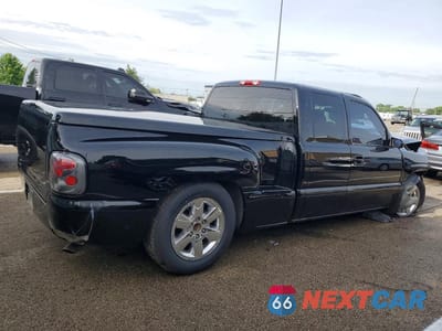 Trzecie zdjęcie samochodu z tyłu: 2000 CHEVROLET SILVERADO C1500 VIN:2GCEC19T7Y1121026 - miniatura