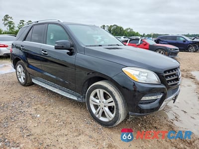 Czwarte zdjęcie samochodu z boku: 2013 MERCEDES-BENZ ML 350 VIN:4JGDA5JB8DA203760 - miniatura