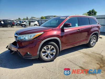2015 TOYOTA HIGHLANDER XLE 5TDJKRFHXFS165950 - główne zdjęcie licytacji z USA - miniatura
