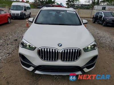 Piąte zdjęcie samochodu w środku: 2021 BMW X1 VIN:WBXJG9C05M5T96633 - miniatura
