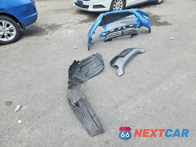 Zdjęcie 12 z 13 samochodu: 2010 HONDA INSIGHT EX VIN:JHMZE2H79AS039695 - miniatura