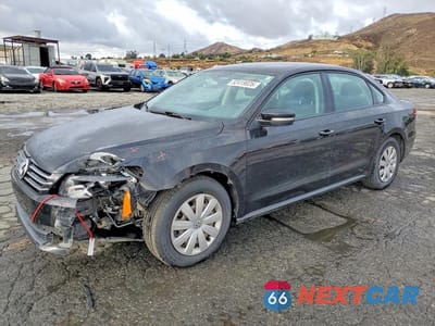 2013 VOLKSWAGEN PASSAT S 1VWAP7A35DC071715 - główne zdjęcie licytacji z USA - miniatura