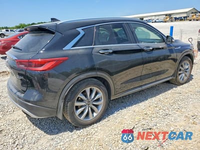 Trzecie zdjęcie samochodu z tyłu: 2021 INFINITI QX50 ESSENTIAL VIN:3PCAJ5CA8MF105699 - miniatura