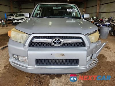 Piąte zdjęcie samochodu w środku: 2011 TOYOTA 4RUNNER SR5 VIN:JTEZU5JR3B5029497 - miniatura