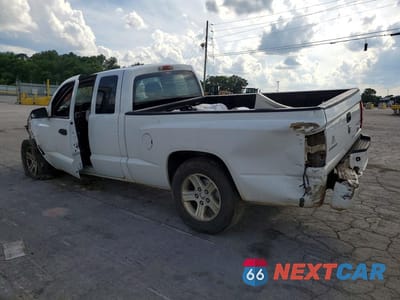 Drugie zdjęcie samochodu z przodu: 2011 DODGE DAKOTA SLT VIN:1D7RE3BK4BS522670 - miniatura