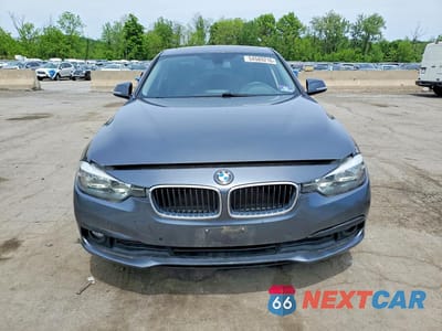 Piąte zdjęcie samochodu w środku: 2016 BMW 320 XI VIN:WBA8E5G51GNT94055 - miniatura