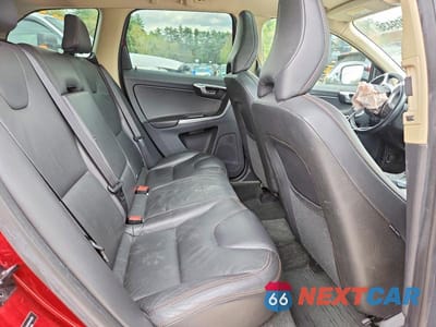 Zdjęcie 11 z 13 samochodu: 2013 VOLVO XC60 T6 VIN:YV4902DZ2D2464135 - miniatura