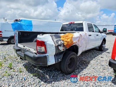Czwarte zdjęcie samochodu z boku: 2024 RAM 3500 TRADESMAN VIN:3C63RRGL4RG112548 - miniatura