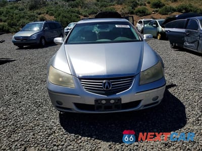 Piąte zdjęcie samochodu w środku: 2005 ACURA RL VIN:JH4KB16535C020453 - miniatura