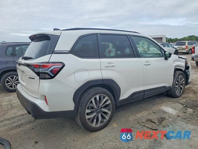 Trzecie zdjęcie samochodu z tyłu: 2025 SUBARU FORESTER TOURING VIN:JF2SLDTC3SH455749 - miniatura