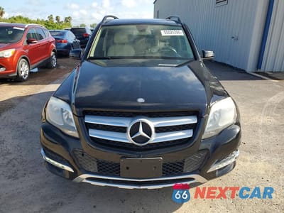 Piąte zdjęcie samochodu w środku: 2015 MERCEDES-BENZ GLK 350 VIN:WDCGG5HB0FG341891 - miniatura