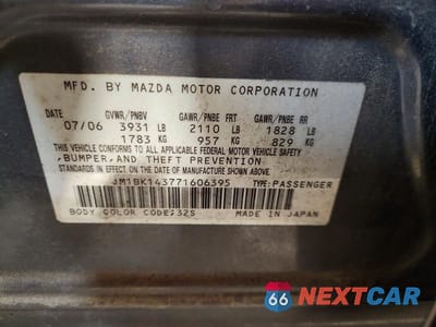 Zdjęcie 12 z 12 samochodu: 2007 MAZDA 3 HATCHBACK VIN:JM1BK143771606395 - miniatura