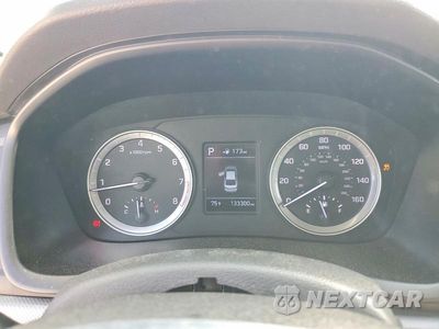 Zdjęcie 9 z 12 samochodu: 2019 HYUNDAI SONATA SE VIN:5NPE24AF6KH730124 - miniatura