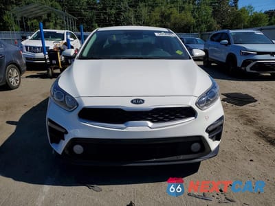 Piąte zdjęcie samochodu w środku: 2021 KIA FORTE LXS VIN:3KPF24AD8ME395023 - miniatura