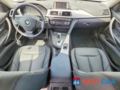 Zdjęcie 8 z 12 samochodu: 2018 BMW 320 XI VIN:WBA8A3C57JA486923 - miniatura