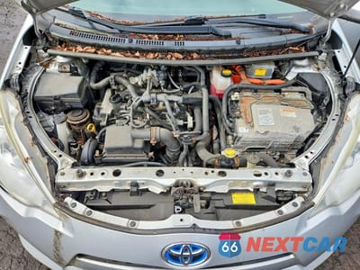 Zdjęcie 11 z 12 samochodu: 2014 TOYOTA PRIUS C ONE VIN:JTDKDTB32E1075385 - miniatura