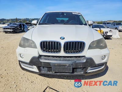 Piąte zdjęcie samochodu w środku: 2010 BMW X5 M VIN:5UXFE4C53AL382551 - miniatura