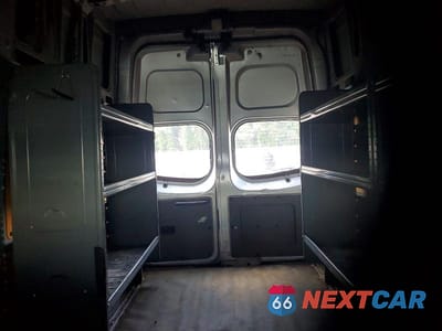 Zdjęcie 10 z 13 samochodu: 2014 NISSAN NV 2500 HD S VIN:1N6AF0LY4EN100131 - miniatura