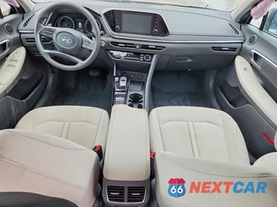 Zdjęcie 8 z 12 samochodu: 2021 HYUNDAI SONATA HYBRID BLUE VIN:KMHL24JJ5MA021492 - miniatura