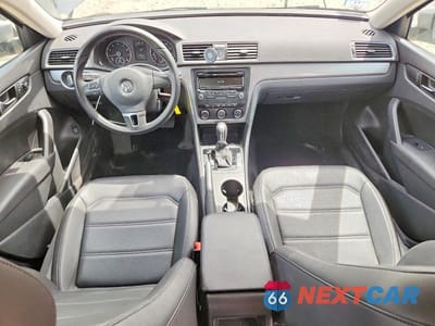 Zdjęcie 8 z 13 samochodu: 2014 VOLKSWAGEN PASSAT S VIN:1VWAT7A33EC097792 - miniatura