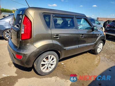 Trzecie zdjęcie samochodu z tyłu: 2012 KIA SOUL + VIN:KNDJT2A69C7389632 - miniatura