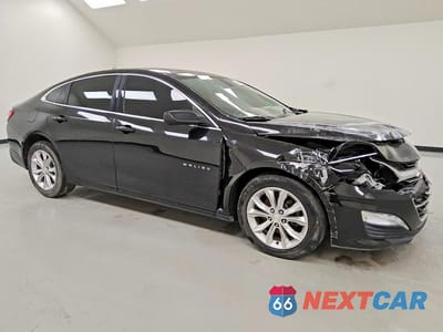 Czwarte zdjęcie samochodu z boku: 2020 CHEVROLET MALIBU LT VIN:1G1ZD5ST9LF028843 - miniatura