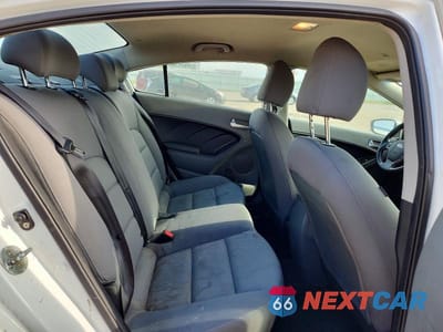 Zdjęcie 10 z 12 samochodu: 2017 KIA FORTE LX VIN:3KPFK4A71HE035804 - miniatura