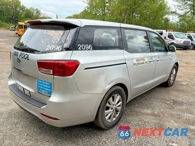 Czwarte zdjęcie samochodu z boku: 2016 KIA SEDONA L VIN:KNDMA5C16G6114169 - miniatura