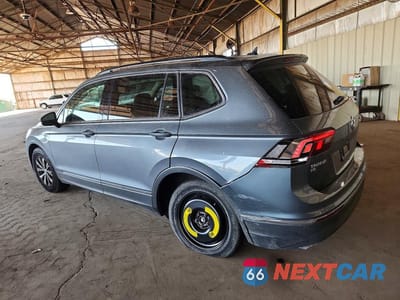 Drugie zdjęcie samochodu z przodu: 2018 VOLKSWAGEN TIGUAN SE VIN:3VV3B7AX0JM043877 - miniatura