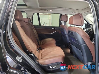 Zdjęcie 11 z 14 samochodu: 2022 BMW X7 XDRIVE40I VIN:5UXCW2C03N9M42789 - miniatura