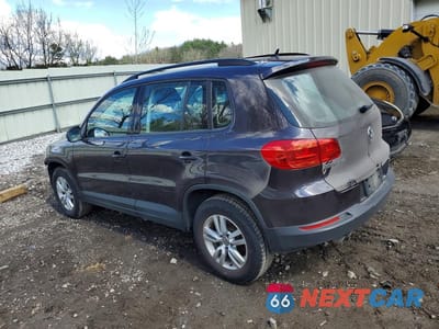 Drugie zdjęcie samochodu z przodu: 2016 VOLKSWAGEN TIGUAN S VIN:WVGBV7AX5GW592805 - miniatura