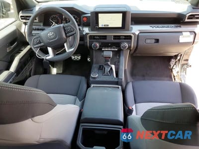 Zdjęcie 8 z 13 samochodu: 2026 TOYOTA TACOMA TRD SPORT VIN:3TYKB5FNXTT032687 - miniatura
