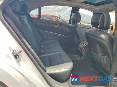Zdjęcie 10 z 12 samochodu: 2011 MERCEDES-BENZ S 550 4MATIC VIN:WDDNG8GB9BA409219 - miniatura