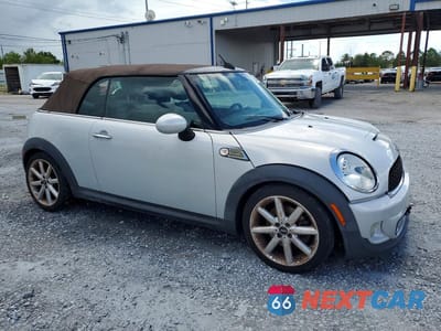 Czwarte zdjęcie samochodu z boku: 2013 MINI COOPER S VIN:WMWZP3C5XDT297338 - miniatura