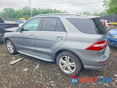 Drugie zdjęcie samochodu z przodu: 2013 MERCEDES-BENZ ML 350 4MATIC VIN:4JGDA5HB4DA248524 - miniatura