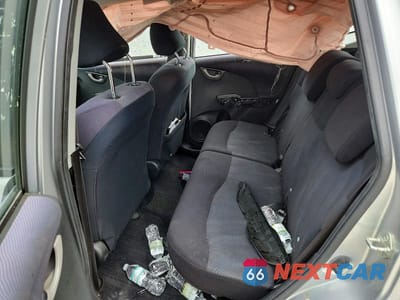 Zdjęcie 10 z 12 samochodu: 2011 HONDA FIT SPORT VIN:JHMGE8H52BC002993 - miniatura