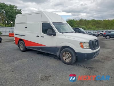 Czwarte zdjęcie samochodu z boku: 2015 NISSAN NV 2500 VIN:1N6BF0LY1FN807466 - miniatura