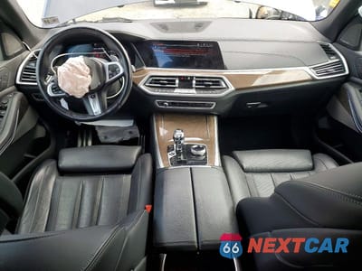 Zdjęcie 8 z 13 samochodu: 2022 BMW X5 M50I VIN:5UXJU4C0XN9J12186 - miniatura