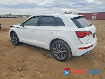 Drugie zdjęcie samochodu z przodu: 2021 AUDI Q5 PREMIUM VIN:WA1AAAFY8M2132755 - miniatura