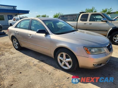 Czwarte zdjęcie samochodu z boku: 2007 HYUNDAI SONATA SE VIN:5NPEU46F47H173935 - miniatura