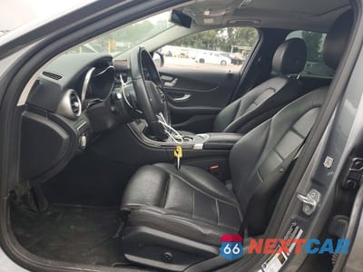 Zdjęcie 7 z 12 samochodu: 2019 MERCEDES-BENZ C 300 VIN:55SWF8DBXKU299986 - miniatura