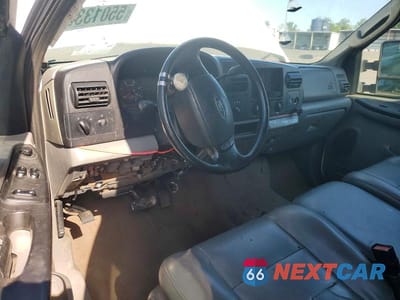 Zdjęcie 8 z 12 samochodu: 2007 FORD F250 SUPER DUTY VIN:1FTSX21P77EA14504 - miniatura