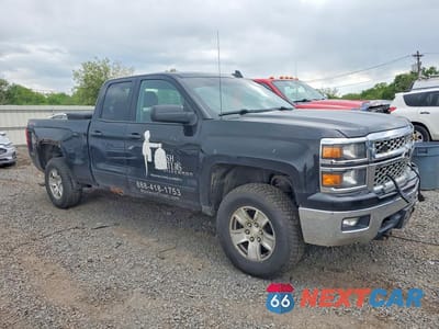 Czwarte zdjęcie samochodu z boku: 2015 CHEVROLET SILVERADO K1500 LT VIN:1GCVKREC5FZ259269 - miniatura