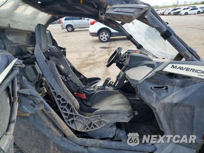 Piąte zdjęcie samochodu w środku: 2020 CAN-AM MAVERICK X3 UTILITY VEHICLE VIN:3JBVGAW46LK000103 - miniatura