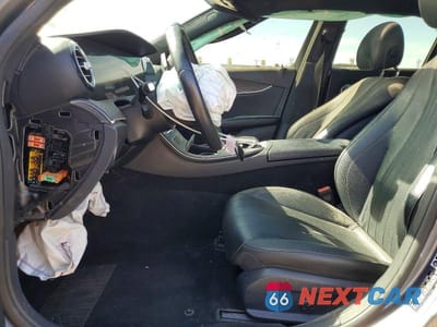 Zdjęcie 7 z 12 samochodu: 2019 MERCEDES-BENZ E 300 VIN:WDDZF4JB3KA631096 - miniatura