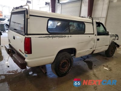 Trzecie zdjęcie samochodu z tyłu: 1994 GMC SIERRA K1500 VIN:1GTEK14H2RZ560200 - miniatura