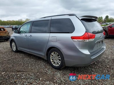 Drugie zdjęcie samochodu z przodu: 2011 TOYOTA SIENNA XLE 8-PASSENGER VIN:5TDYK3DC6BS075417 - miniatura