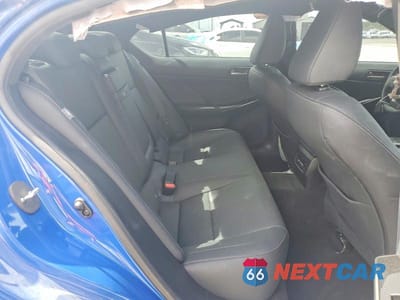 Zdjęcie 10 z 13 samochodu: 2024 LEXUS IS 300 BASE VIN:JTHCA1D29R5130143 - miniatura